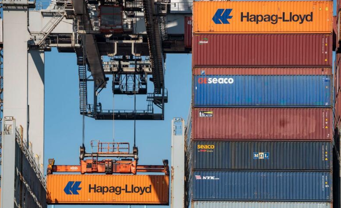 Why Hapag-Lloyd equips millions of containers with sensors